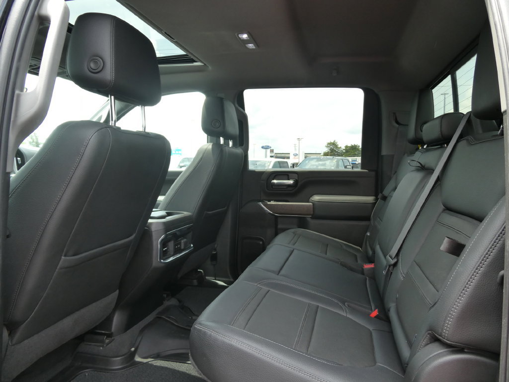 Certified 2022 GMC Sierra 3500 Denali w/ Denali Black Diamond Edition AWD/4WD image 21
