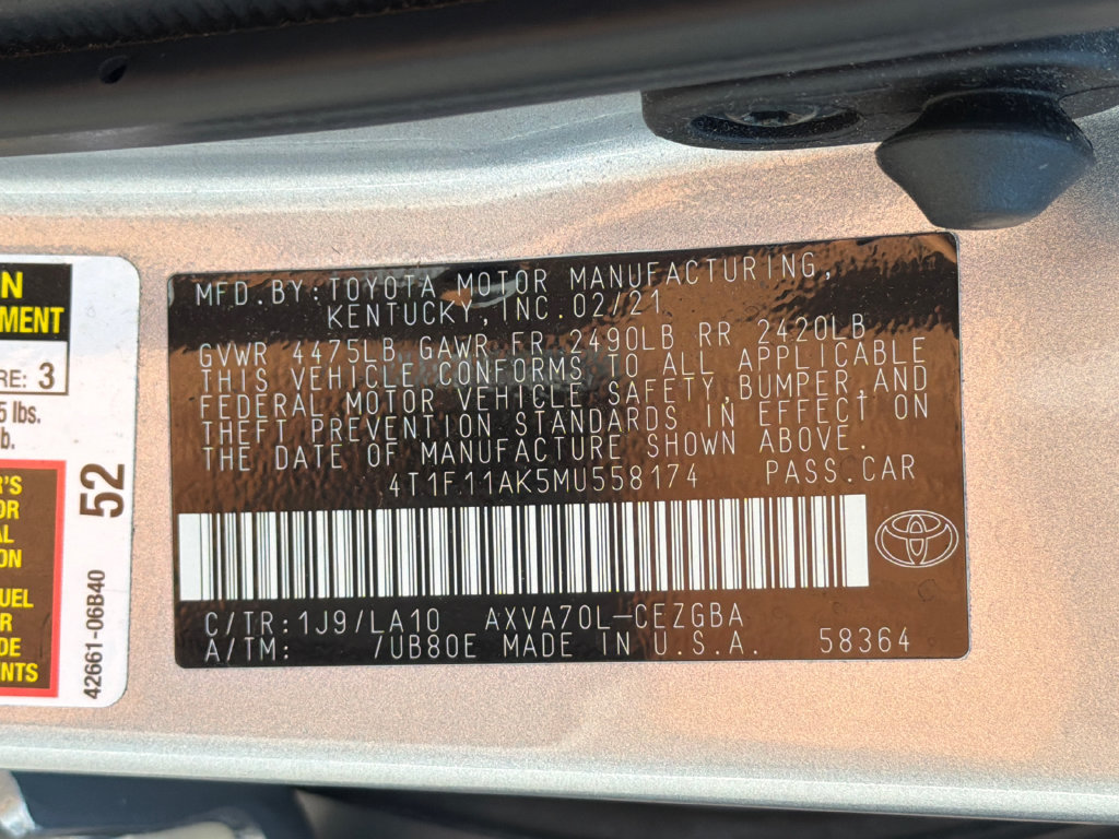 Used 2021 Toyota Camry XLE FWD image 35