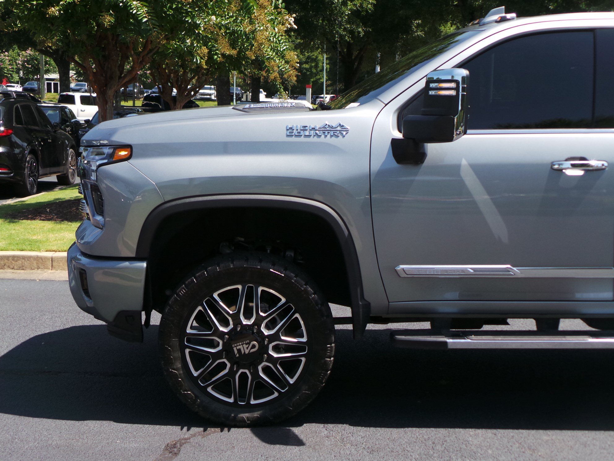 Used 2025 Chevrolet Silverado 3500 High Country w/ High Country Premium Package AWD/4WD image 27