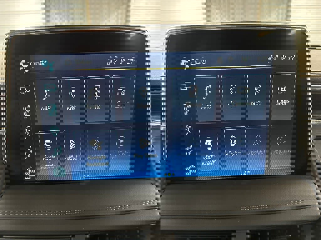 Certified 2024 Chevrolet Tahoe Z71 w/ Luxury Package image 15