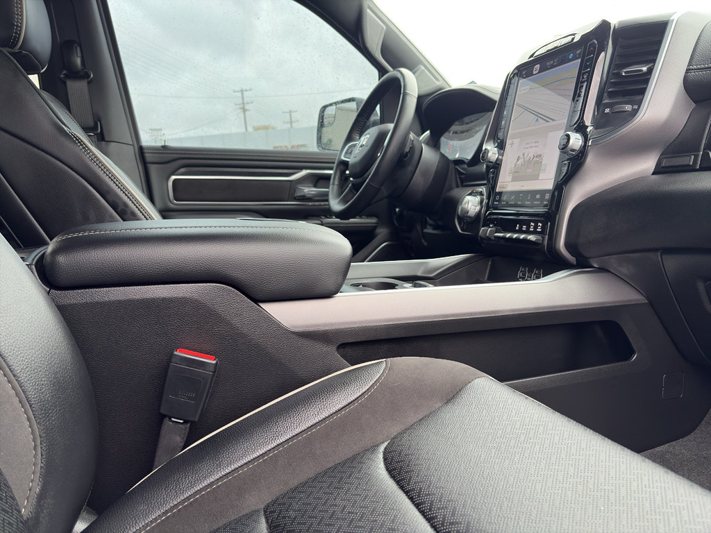 Used 2023 RAM 1500 Laramie AWD/4WD image 18