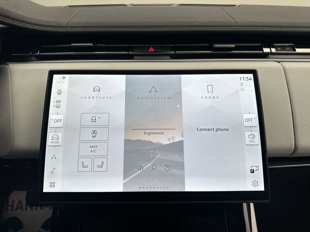 Used 2024 Land Rover Range Rover Sport SE image 17