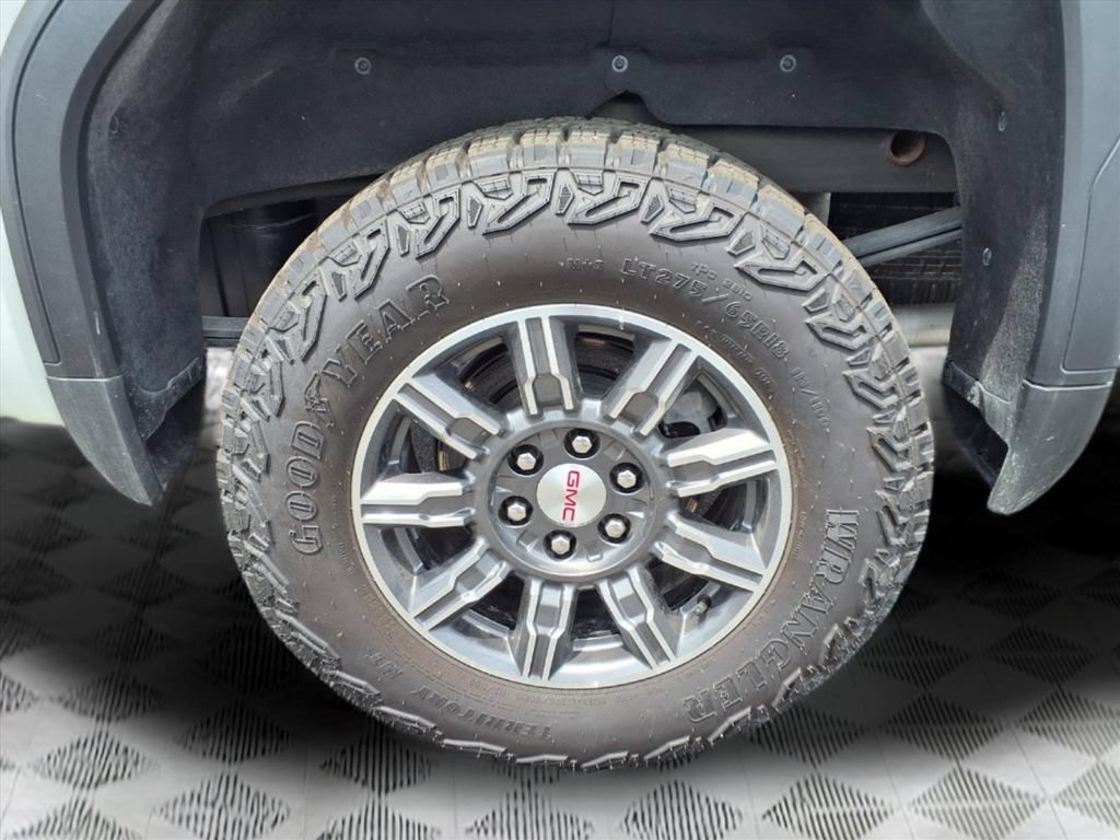 Certified 2024 GMC Sierra 1500 AT4 w/ AT4 Preferred Package AWD/4WD image 9