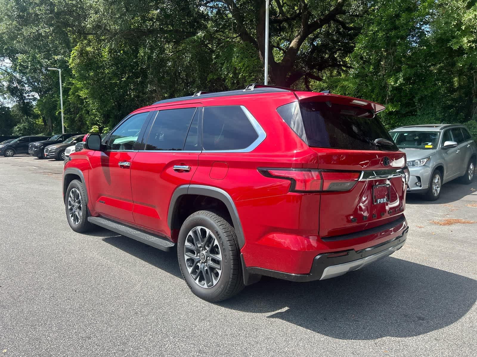 Used 2023 Toyota Sequoia Limited AWD/4WD image 2