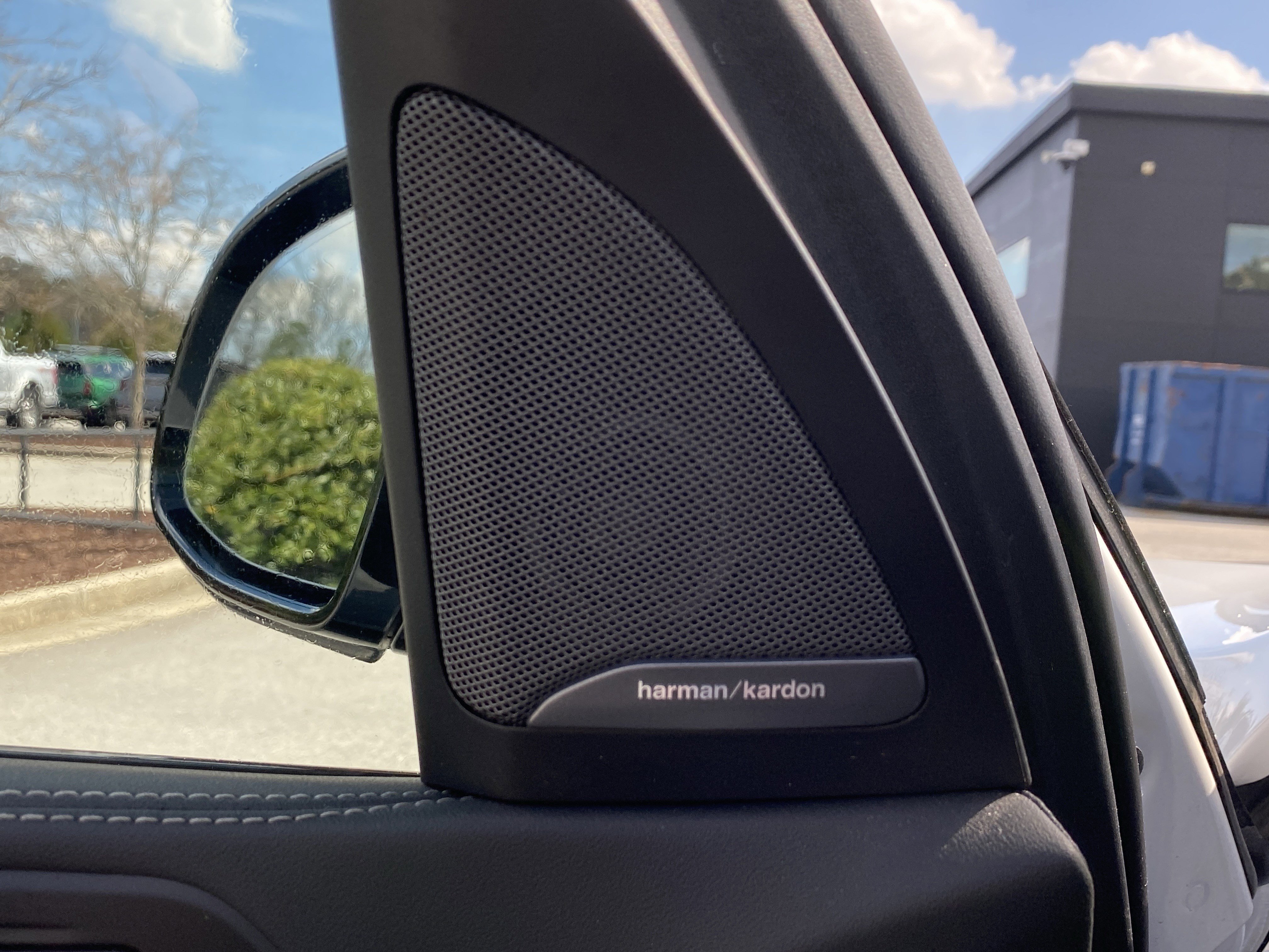 Used 2024 BMW X7 M60i w/ Executive Package image 26