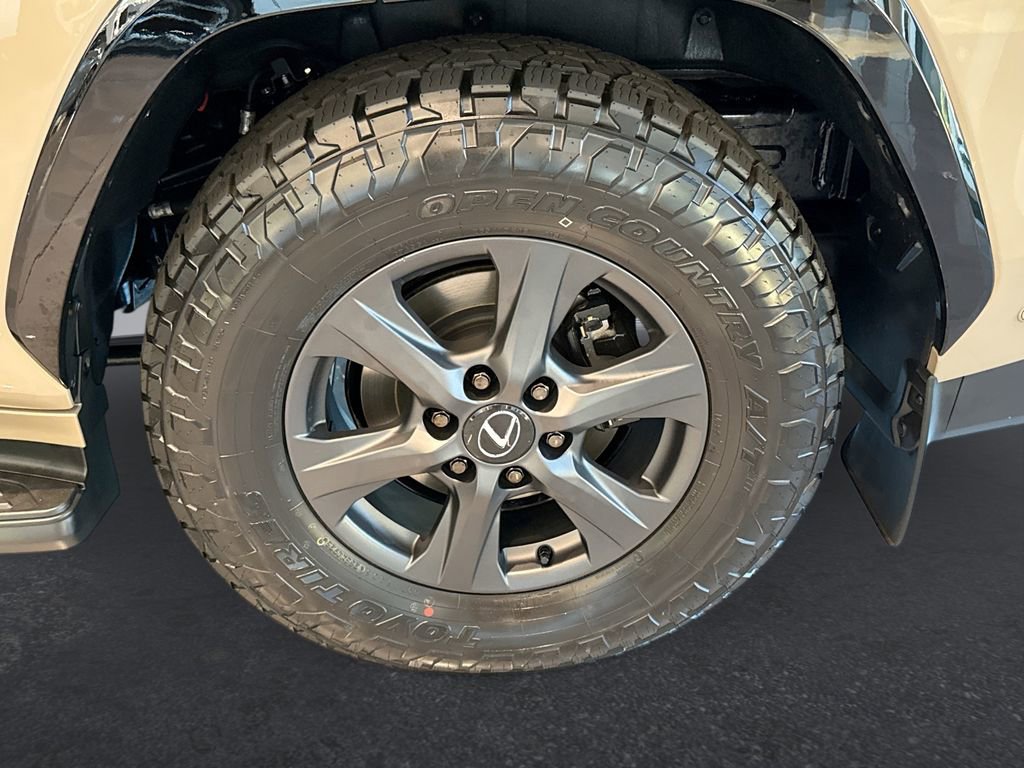 New 2026 Lexus LX 700h Overtrail AWD/4WD image 22