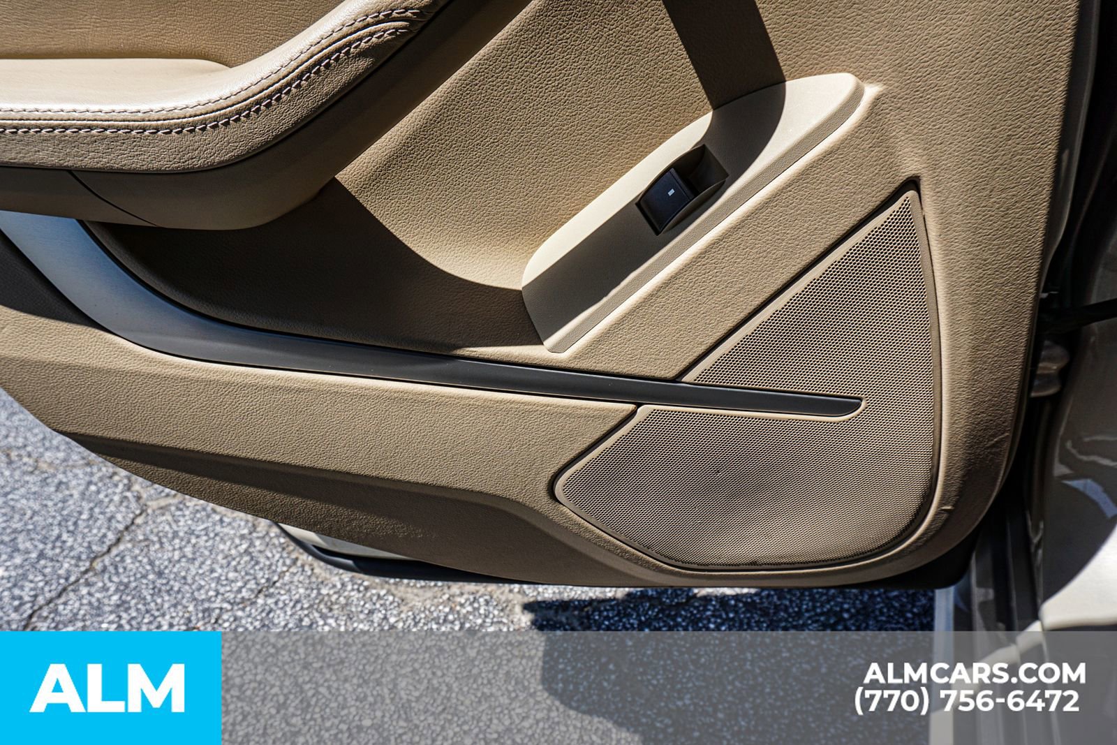 Used 2011 Cadillac CTS Luxury RWD image 51