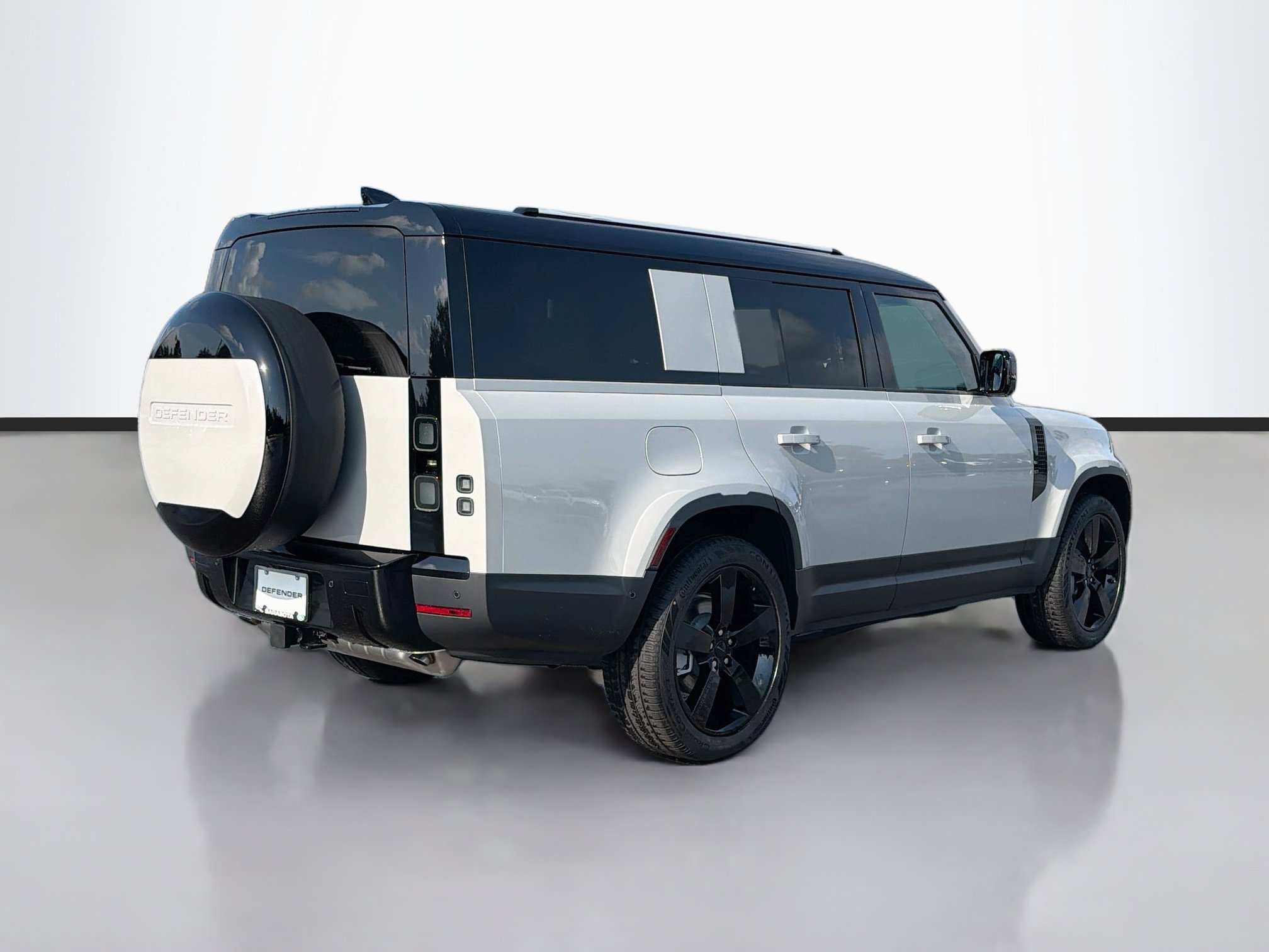 New 2026 Land Rover Defender 130 S AWD/4WD image 5
