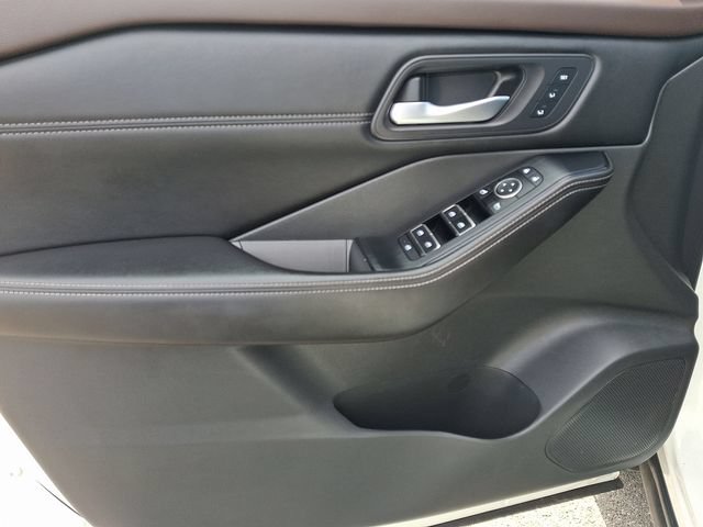 Used 2022 Nissan Rogue SL w/ SL Premium Package AWD/4WD image 12