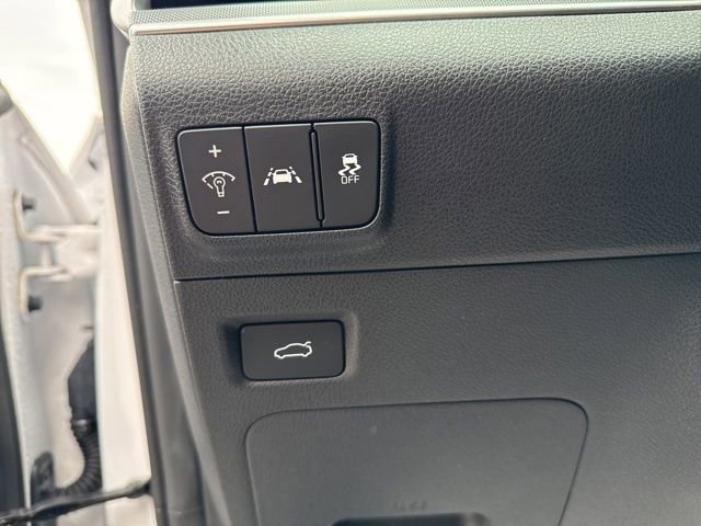 Used 2024 Kia K5 LXS image 10