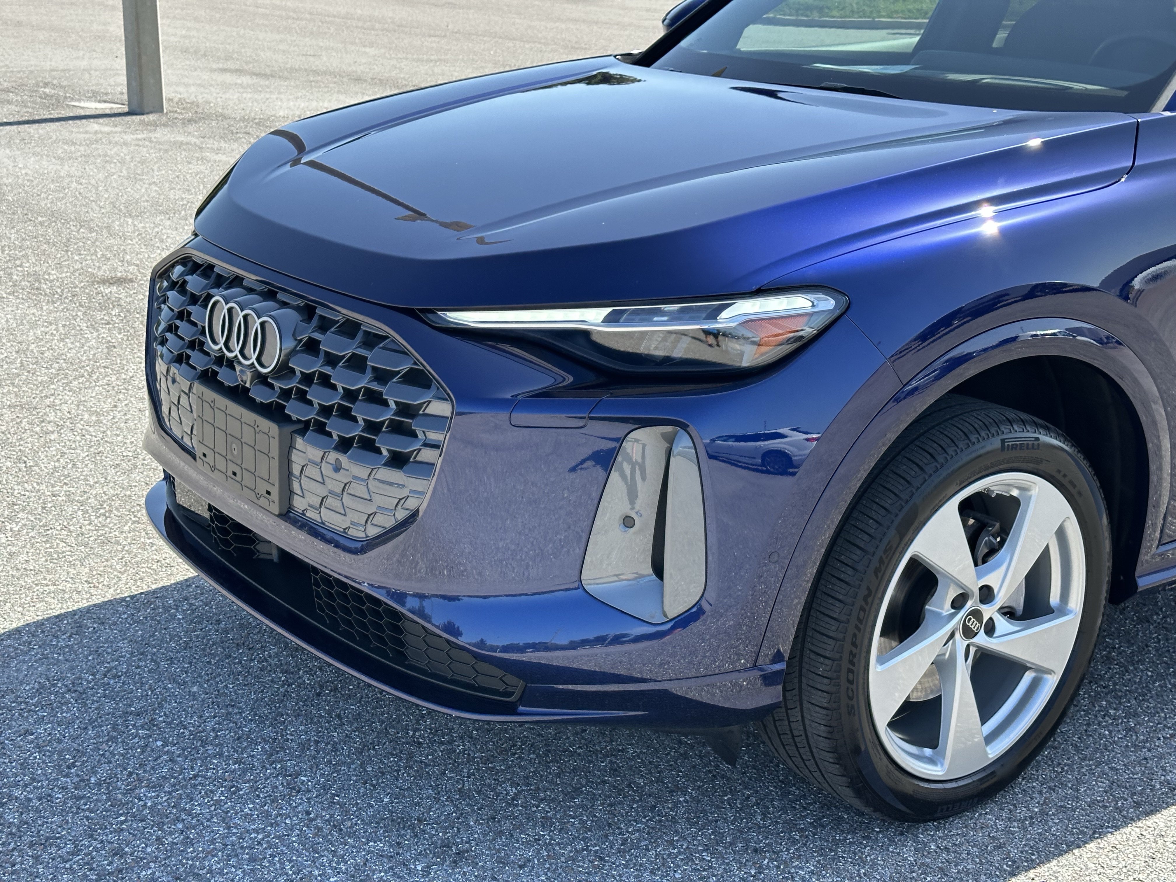 Certified 2025 Audi Q5 Premium w/ Premium Plus AWD/4WD image 9