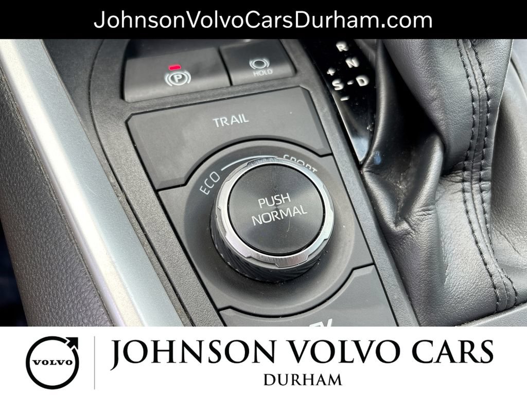 Used 2021 Toyota RAV4 XLE Premium AWD/4WD image 20