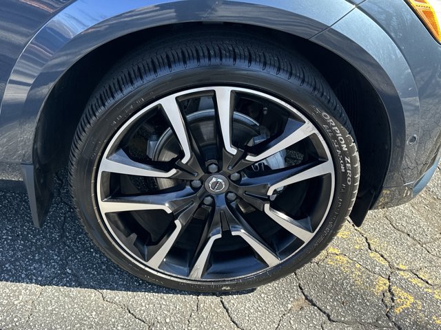 Used 2025 Volvo XC60 B5 Ultra w/ Protection Package Premier image 15