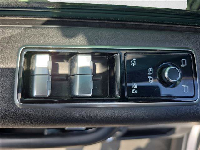 Used 2021 Land Rover Range Rover HSE image 28