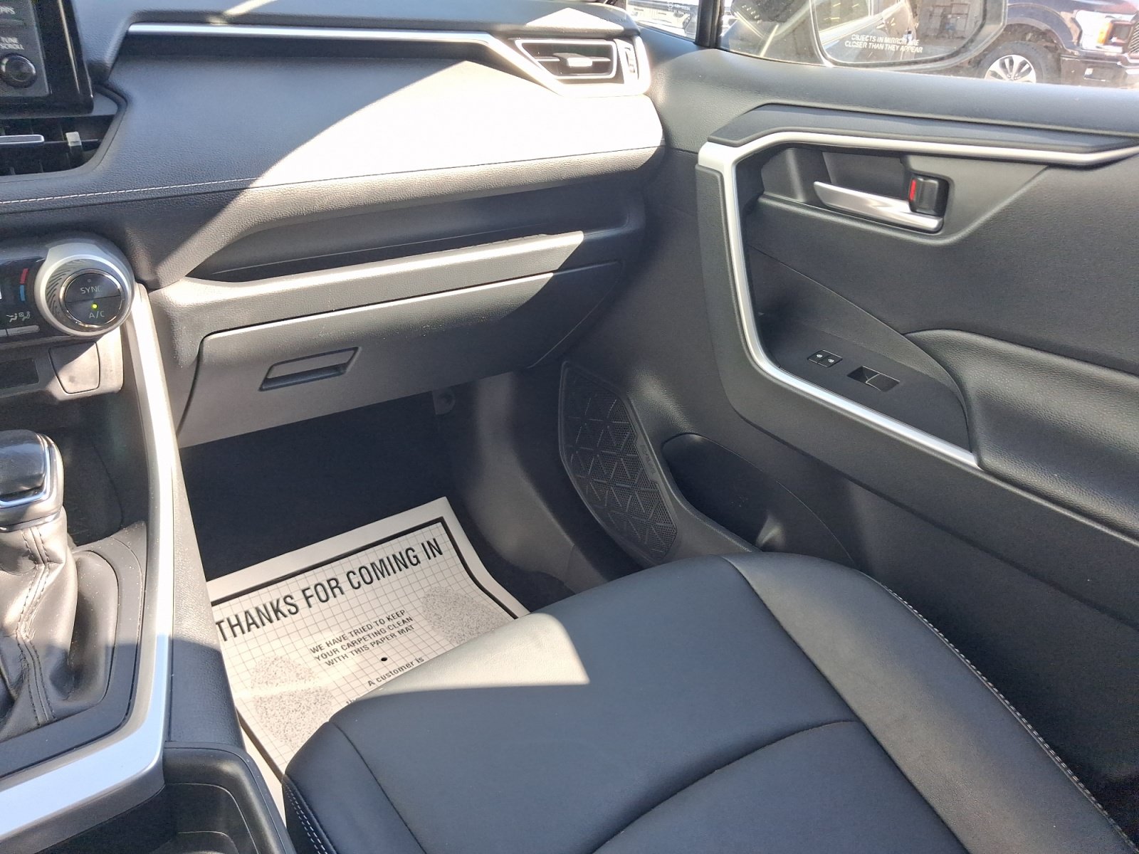 Used 2021 Toyota RAV4 XLE Premium AWD/4WD image 21