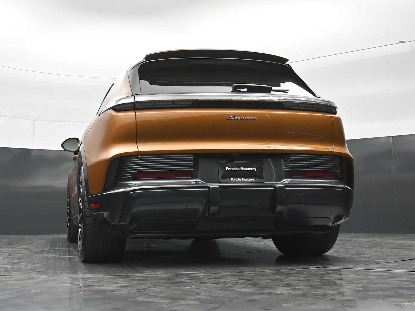New 2026 Porsche Cayenne Electric AWD/4WD image 48