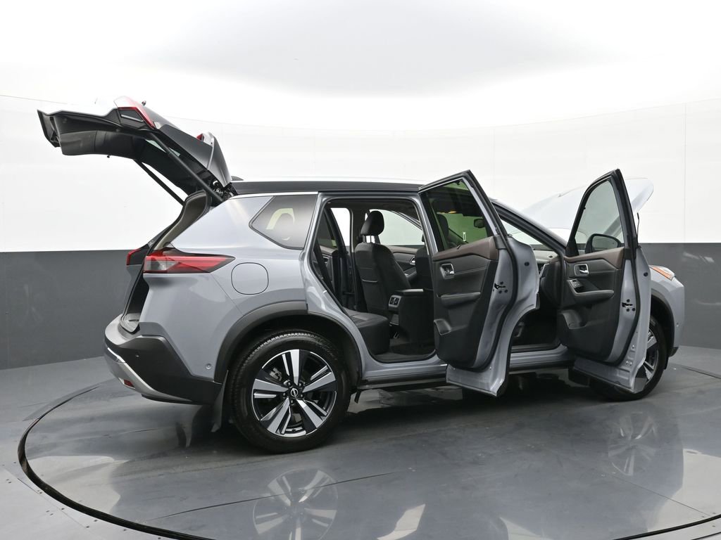 Used 2023 Nissan Rogue Platinum image 50