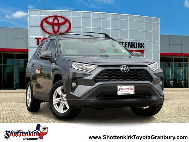 Used 2020 Toyota RAV4 XLE w/ Convenience Package