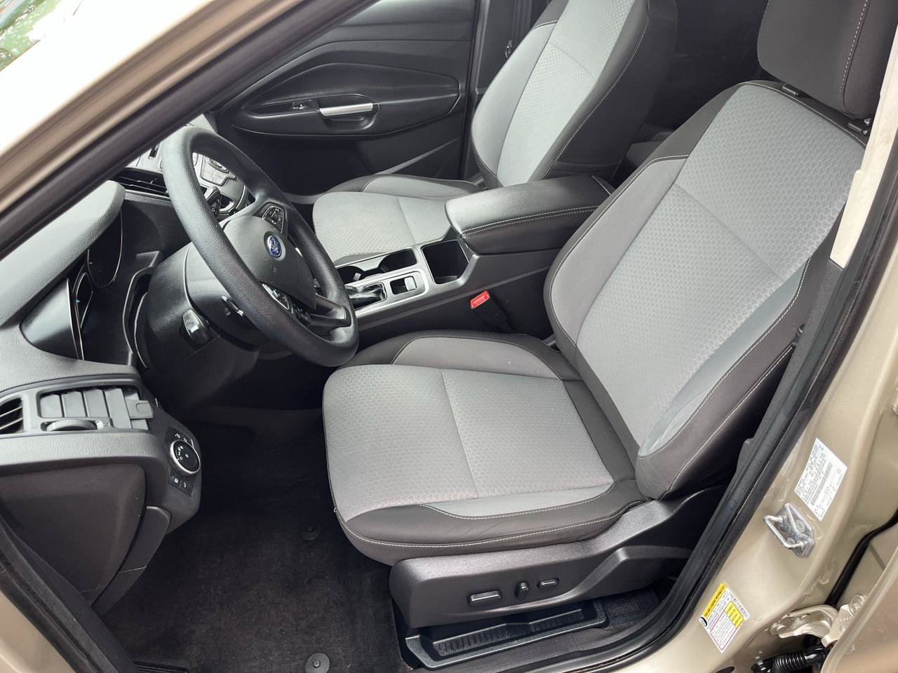 Used 2017 Ford Escape SE AWD/4WD image 23