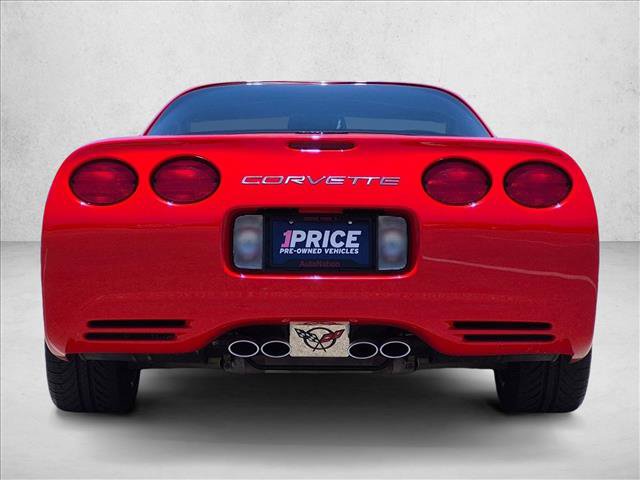 Used 2004 Chevrolet Corvette Coupe w/ Preferred Equipment Group RWD image 7