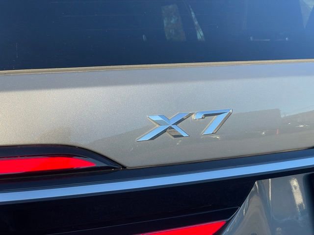 Used 2023 BMW X7 xDrive40i w/ Executive Package image 36