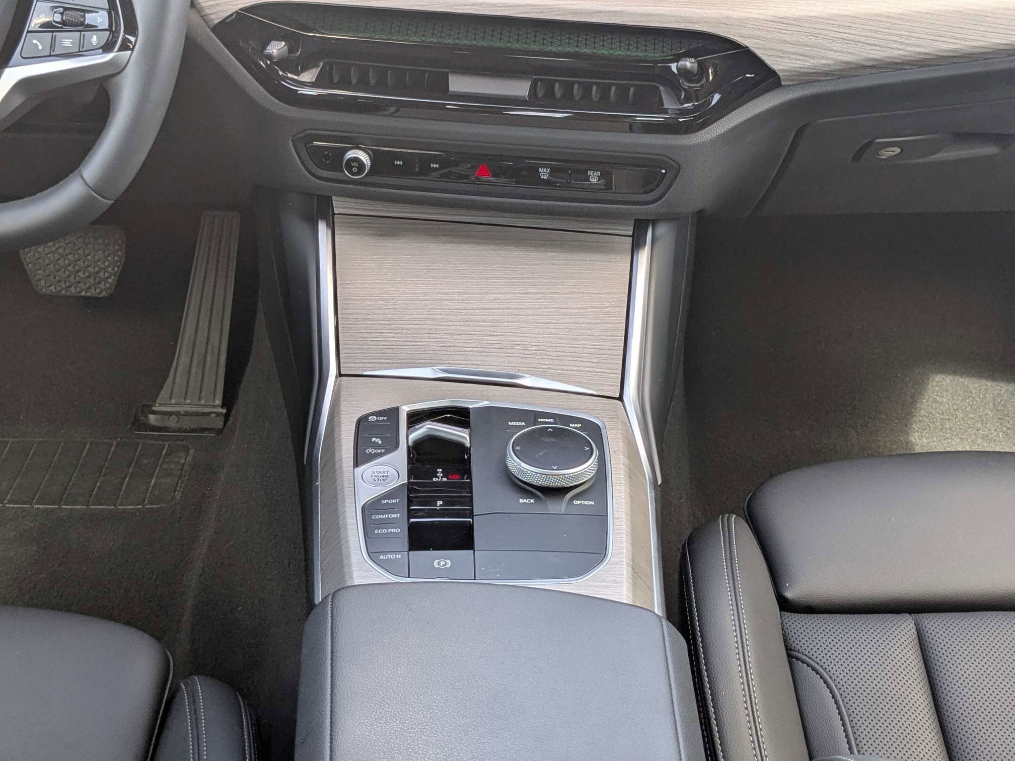 Used 2025 BMW 330i Sedan RWD image 19