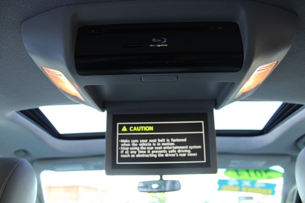 Used 2014 Toyota Sequoia Platinum AWD/4WD image 30