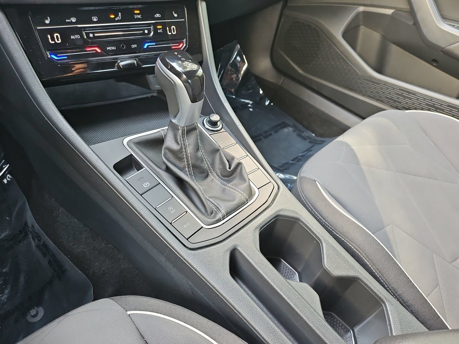 Used 2025 Volkswagen Jetta Sport FWD image 19