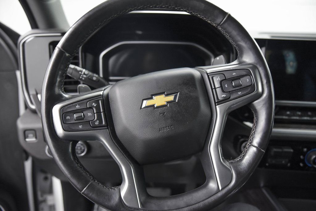 Used 2023 Chevrolet Silverado 1500 LTZ image 17
