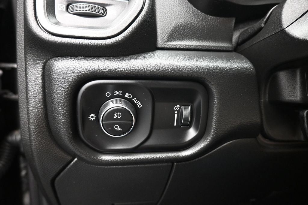 Used 2025 RAM 3500 Tradesman AWD/4WD image 27