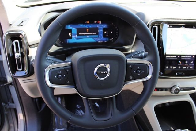 Certified 2024 Volvo XC40 B5 Ultimate w/ Climate Package AWD/4WD image 30