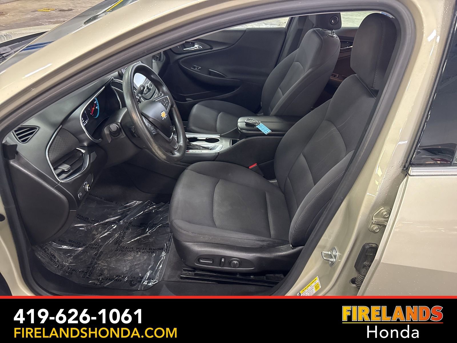 Used 2016 Chevrolet Malibu LT image 11