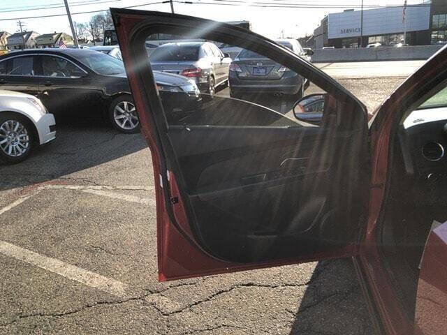 Used 2014 Chevrolet Cruze LT image 7