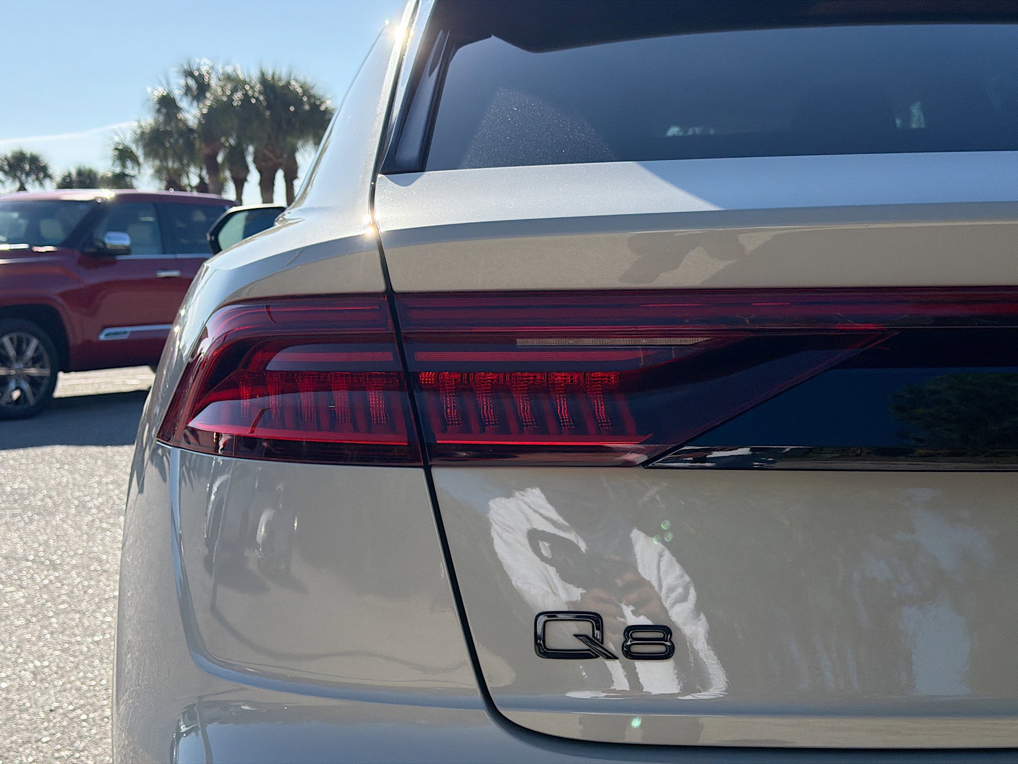 Used 2022 Audi Q8 Premium w/ Convenience Package image 10