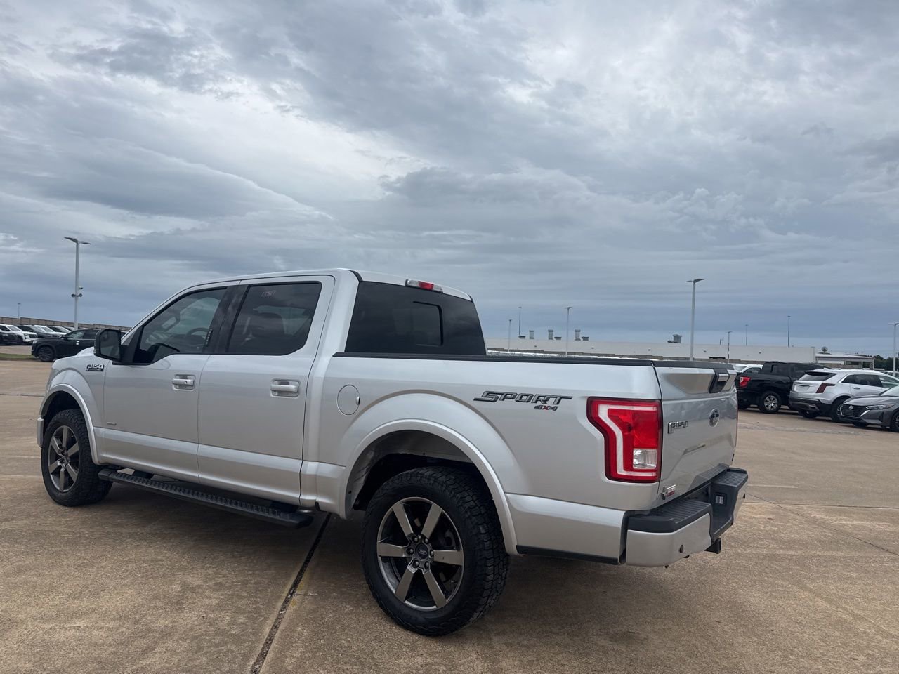 Used 2016 Ford F150 XLT w/ Equipment Group 302A Luxury AWD/4WD image 14