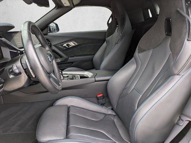 Certified 2024 BMW Z4 M40i w/ Premium Package image 11