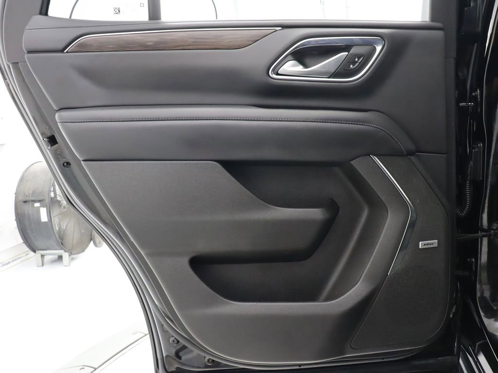 Used 2022 Chevrolet Tahoe LT w/ LT Signature Package RWD image 45