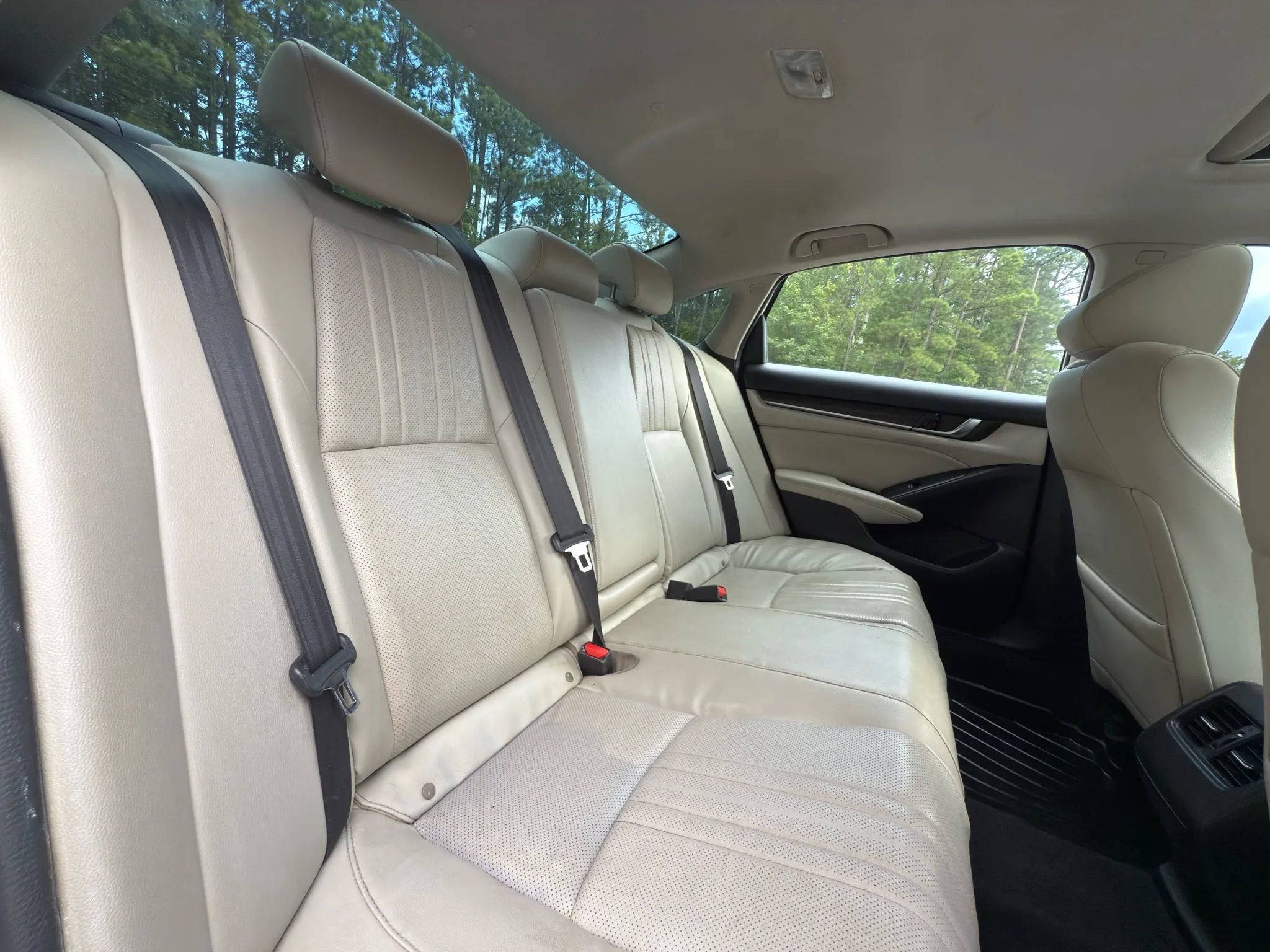 Used 2018 Honda Accord EX-L image 23