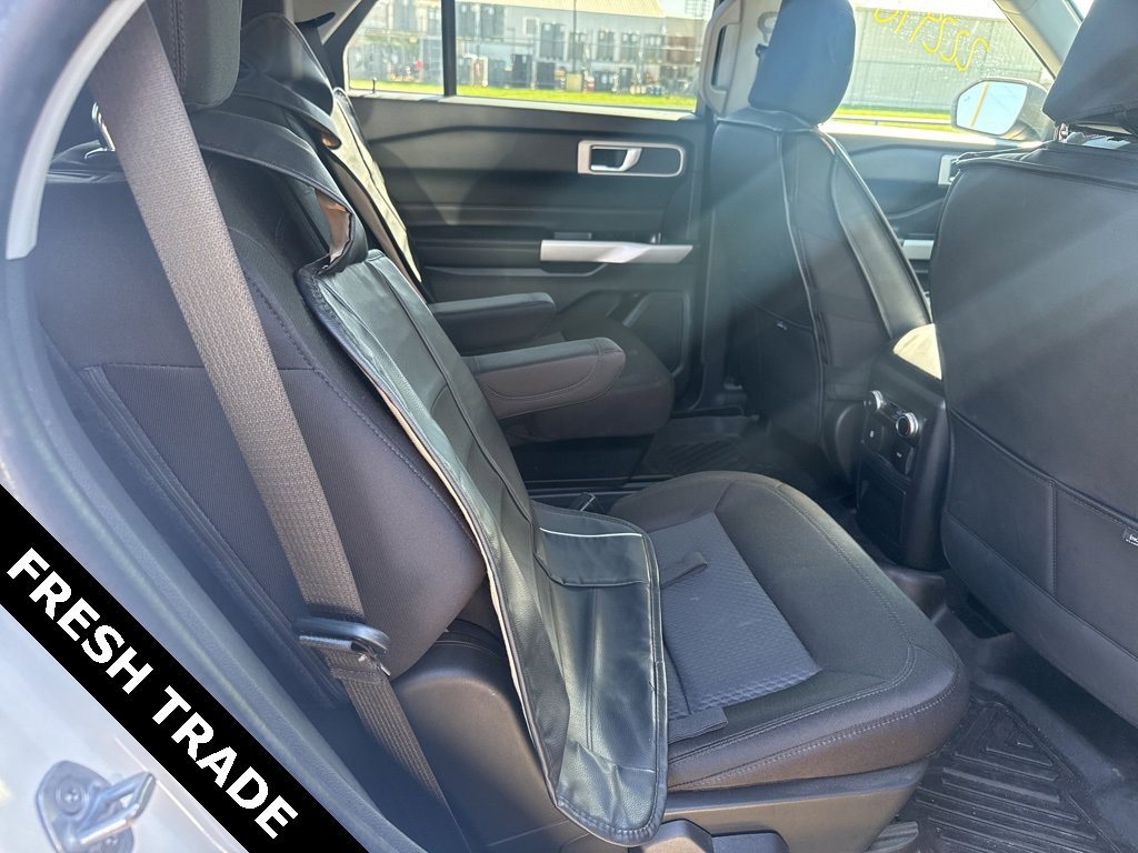 Certified 2022 Ford Explorer XLT image 5