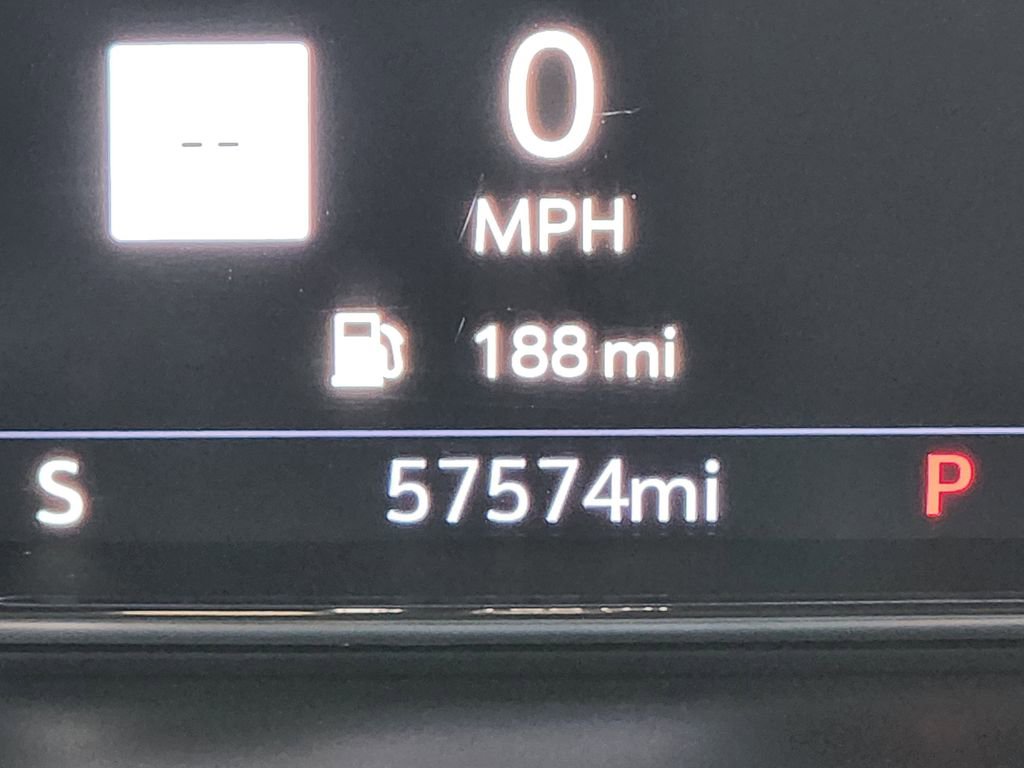 Used 2021 GMC Yukon Denali w/ Denali Premium Package image 20