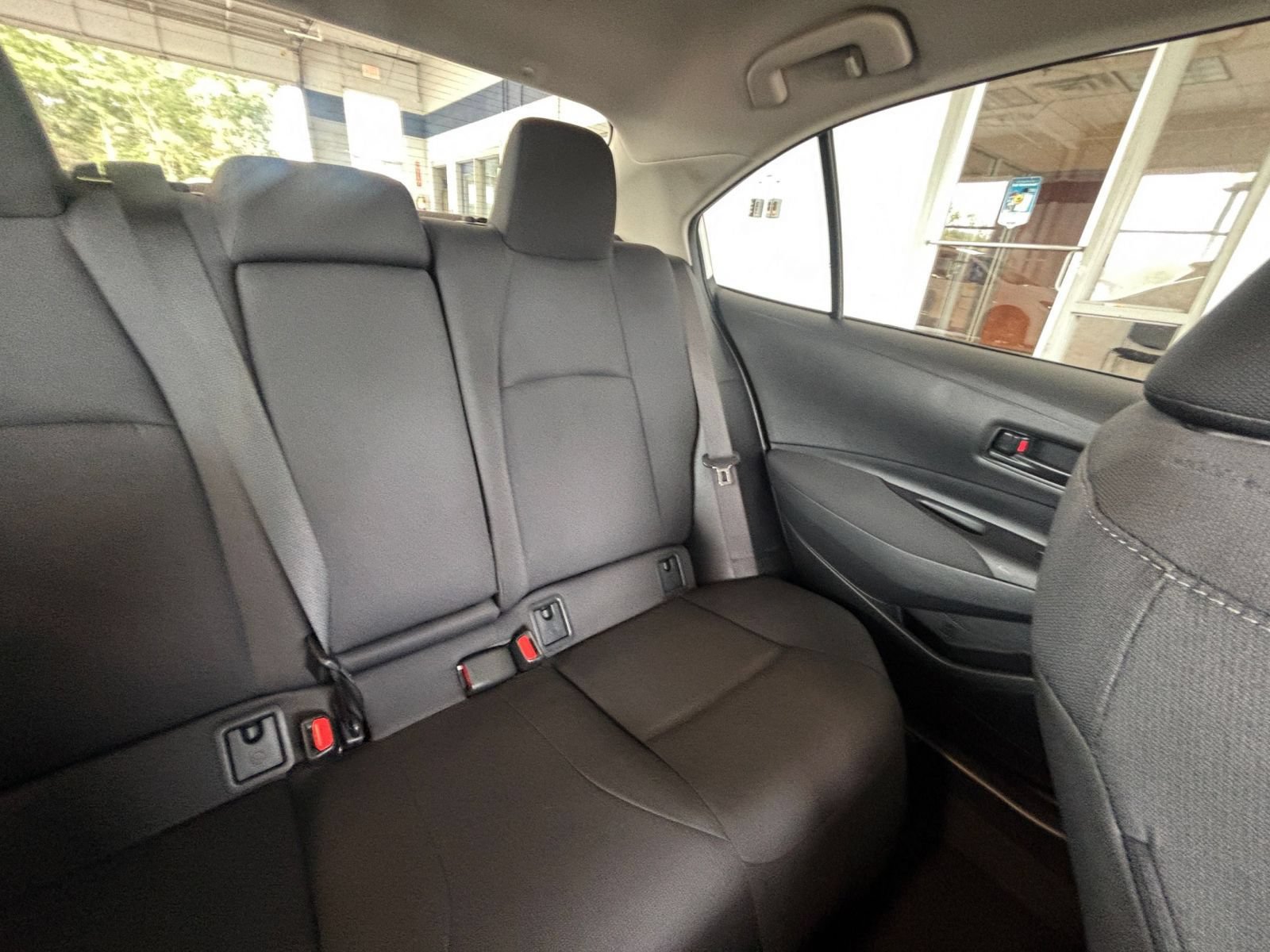Used 2025 Toyota Corolla LE FWD image 35