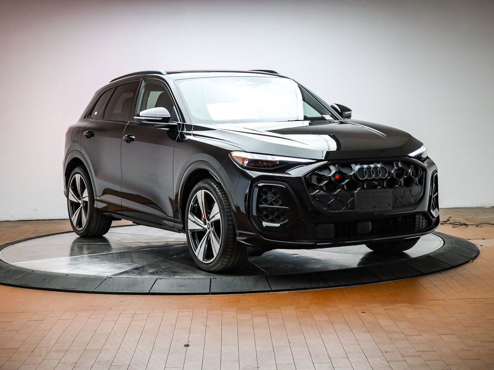 New 2025 Audi SQ5 Premium Plus AWD/4WD image 7