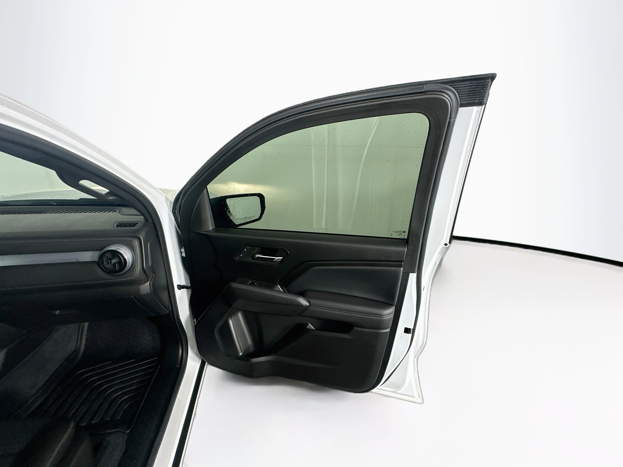 Used 2024 Chevrolet Colorado LT w/ LT Convenience Package AWD/4WD image 30
