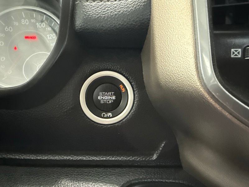 Used 2020 RAM 1500 Laramie RWD image 24