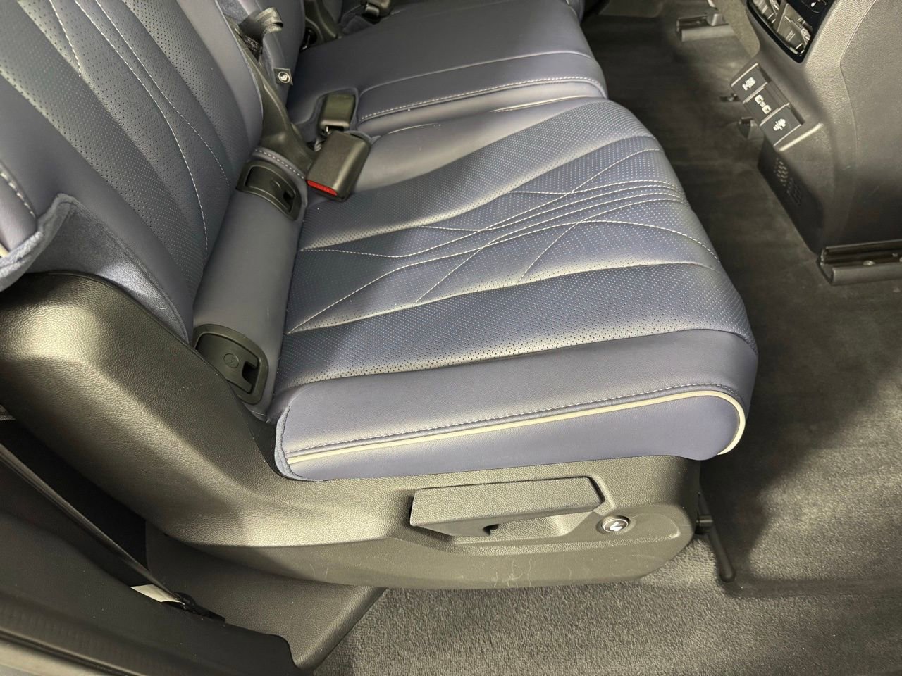 Used 2023 Acura MDX Type S image 30