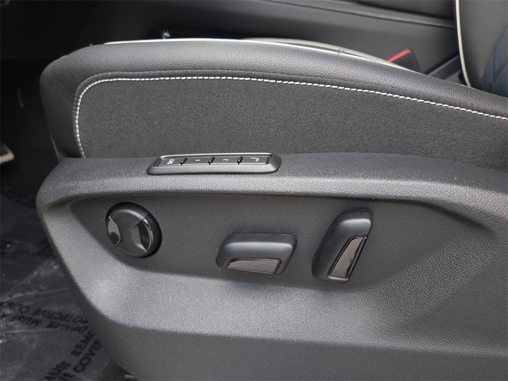 New 2025 Volkswagen Atlas Cross Sport SEL Premium R-Line image 20