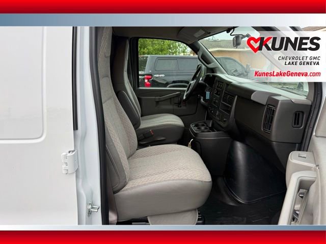 New 2026 GMC Savana 2500 w/ Driver Convenience Package RWD image 15