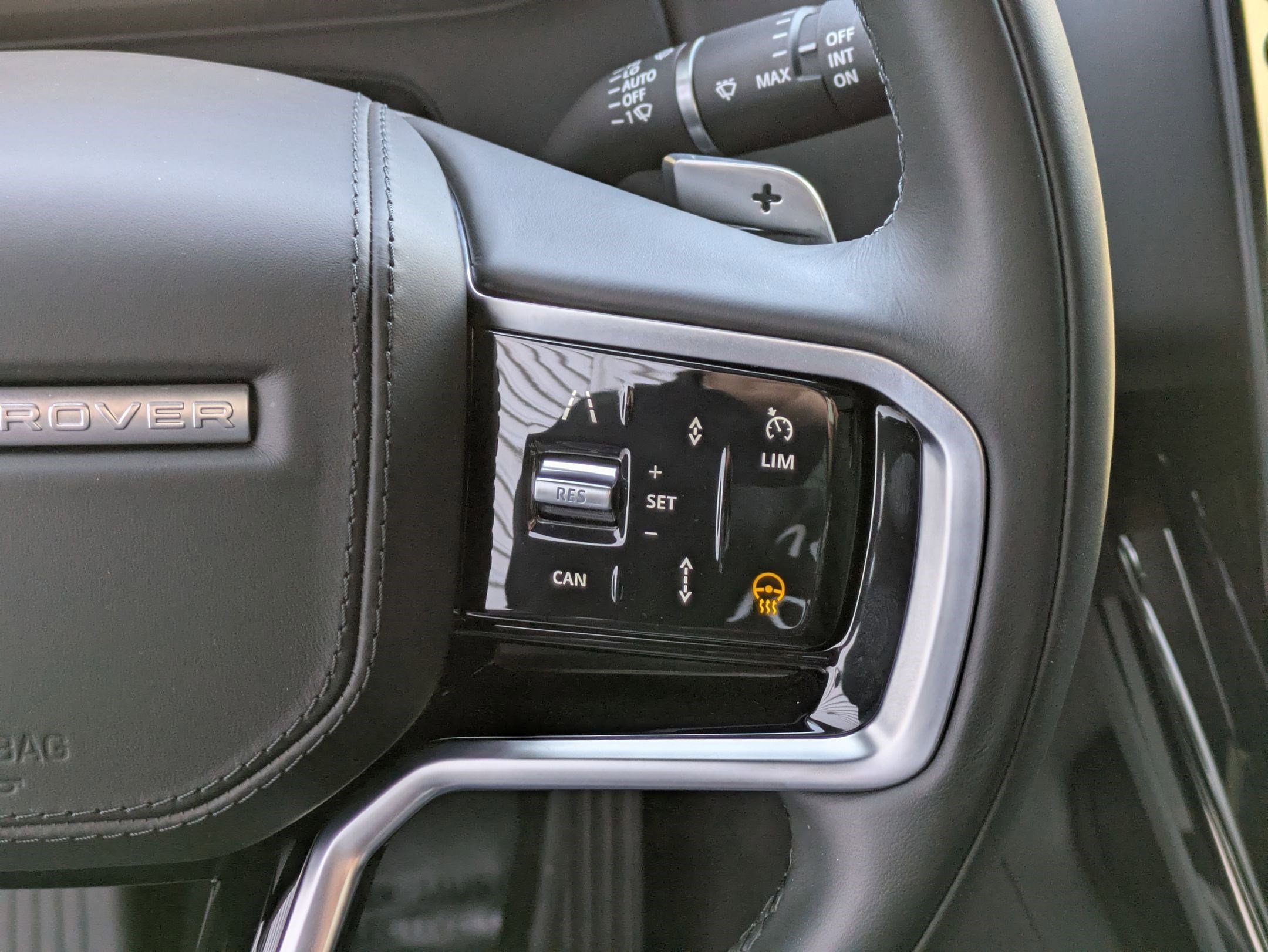 Used 2025 Land Rover Range Rover Sport SE image 20