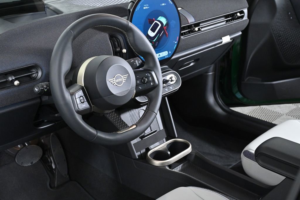 Certified 2025 MINI Cooper S image 13