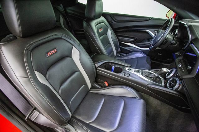 Used 2016 Chevrolet Camaro SS image 22